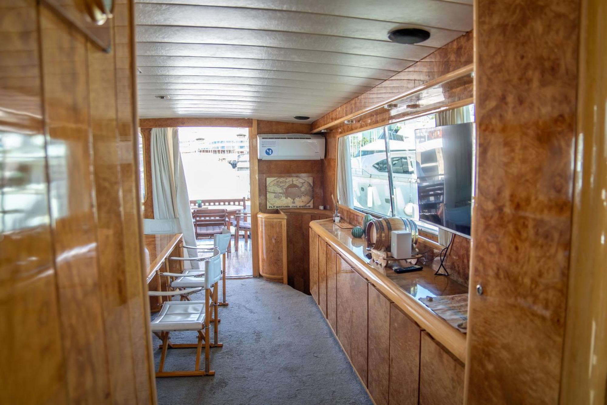 Boat Aloha Hotell Sant Adrià de Besòs Exteriör bild