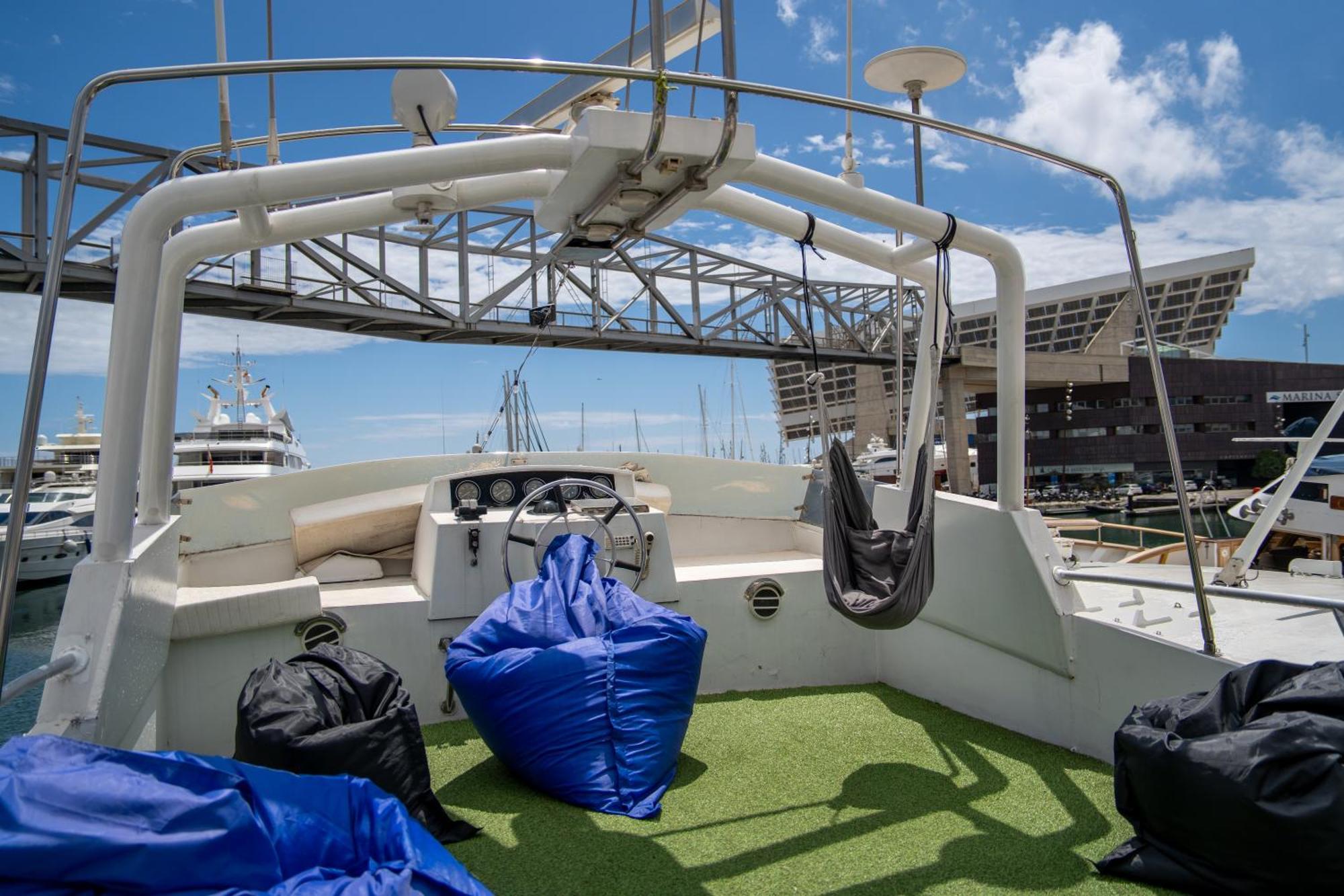 Boat Aloha Hotell Sant Adrià de Besòs Exteriör bild